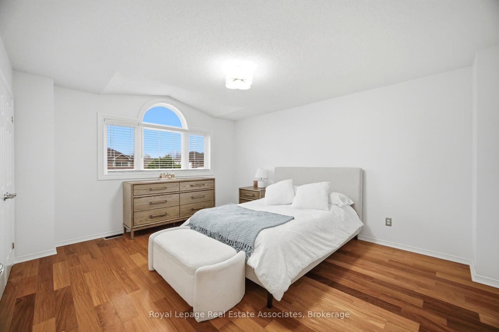 4119 Continental Drive thumbnail 25