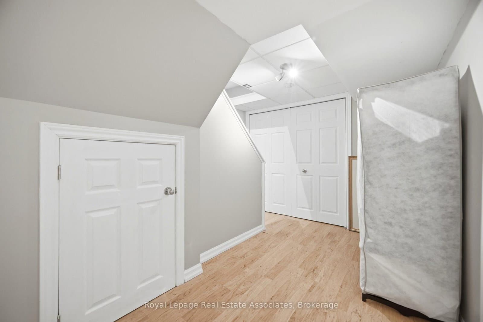 4119 Continental Drive thumbnail 36