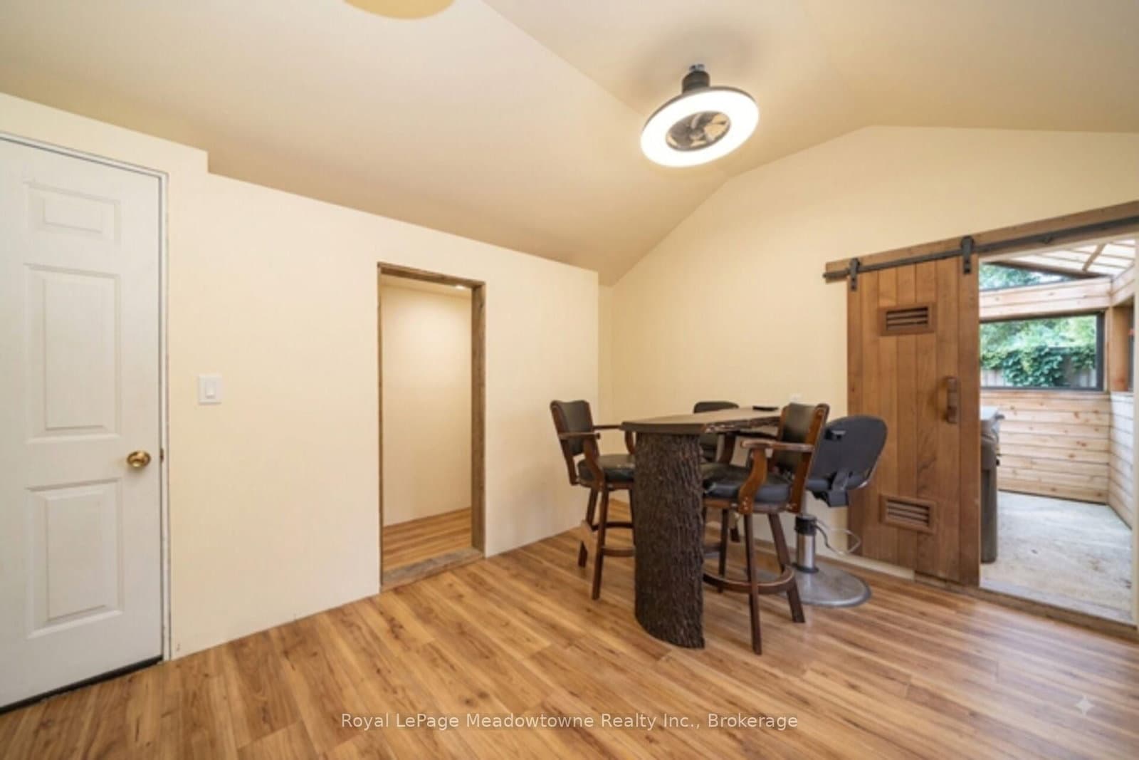 96 Macdonald Crescent thumbnail 30