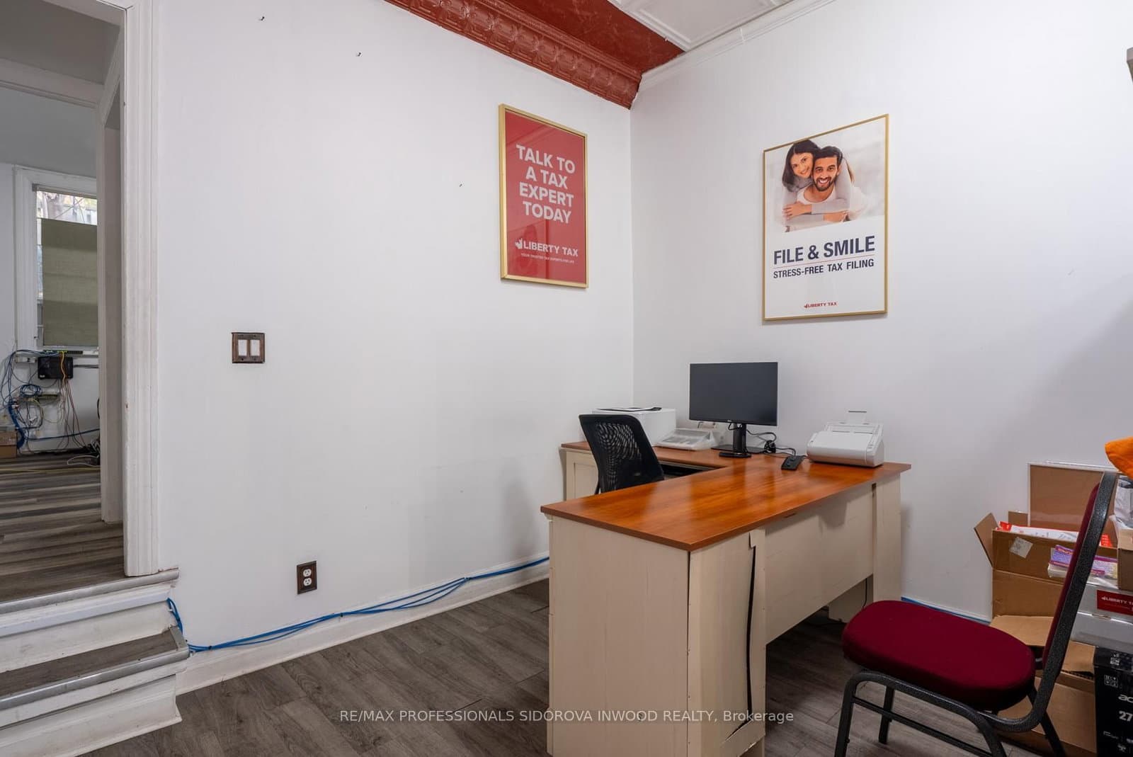 1665 Bloor Street W thumbnail 10