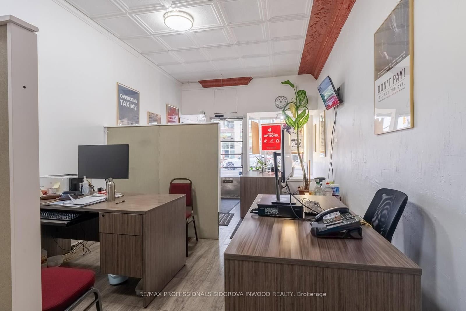 1665 Bloor Street W thumbnail 8