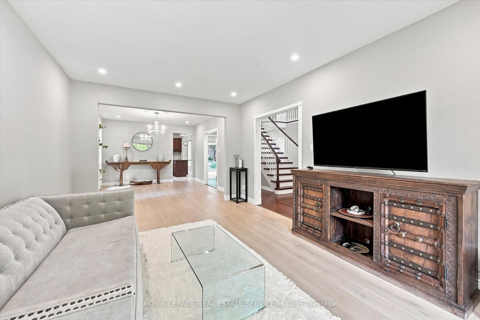1512 Princeton Crescent thumbnail 10