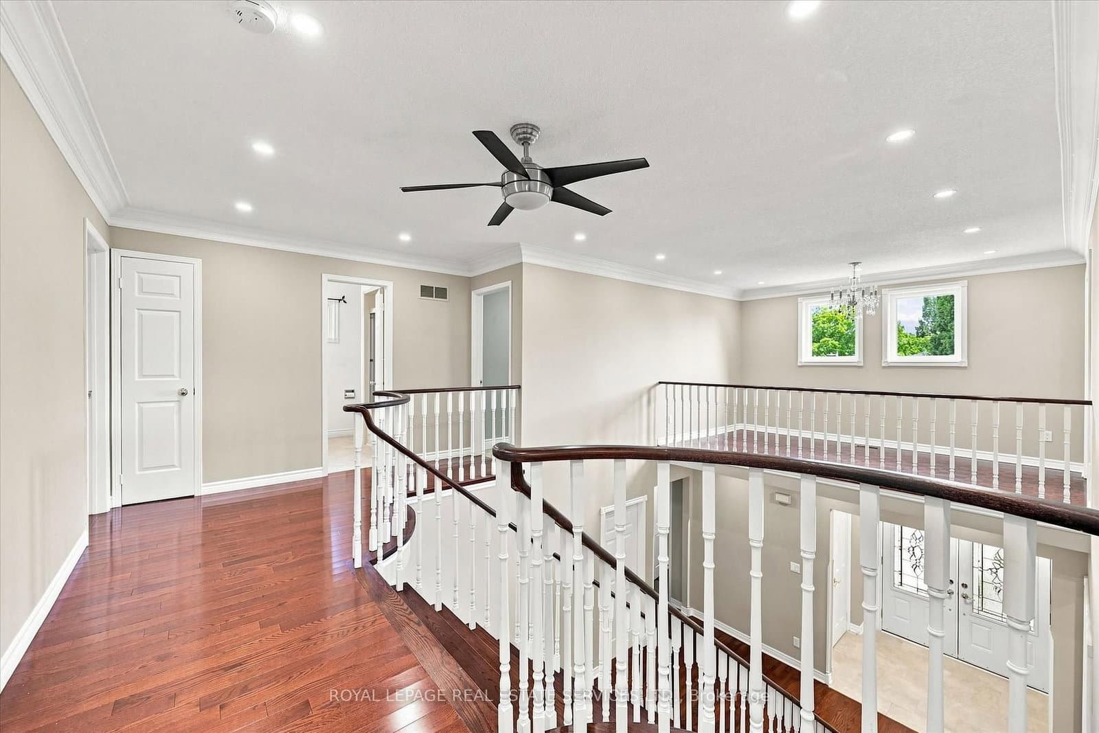 1512 Princeton Crescent thumbnail 25