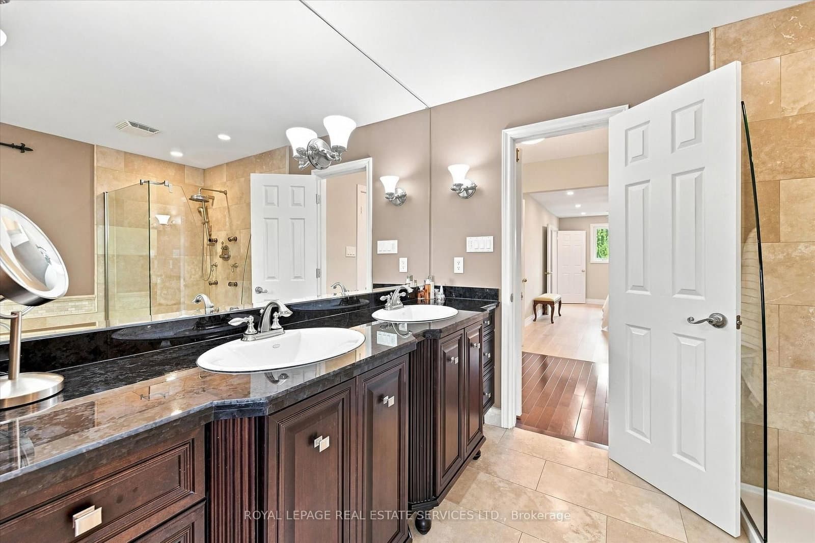 1512 Princeton Crescent thumbnail 32