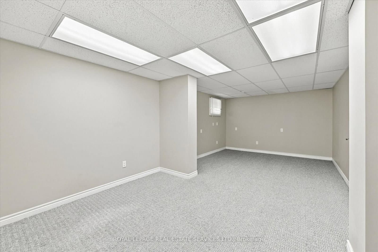 1512 Princeton Crescent thumbnail 41