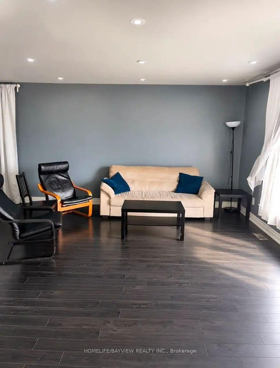 68 Broadoaks(main floor only) Drive thumbnail 6
