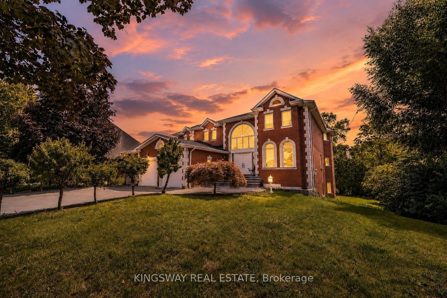 5969 RAYSHAW Crescent E thumbnail 2