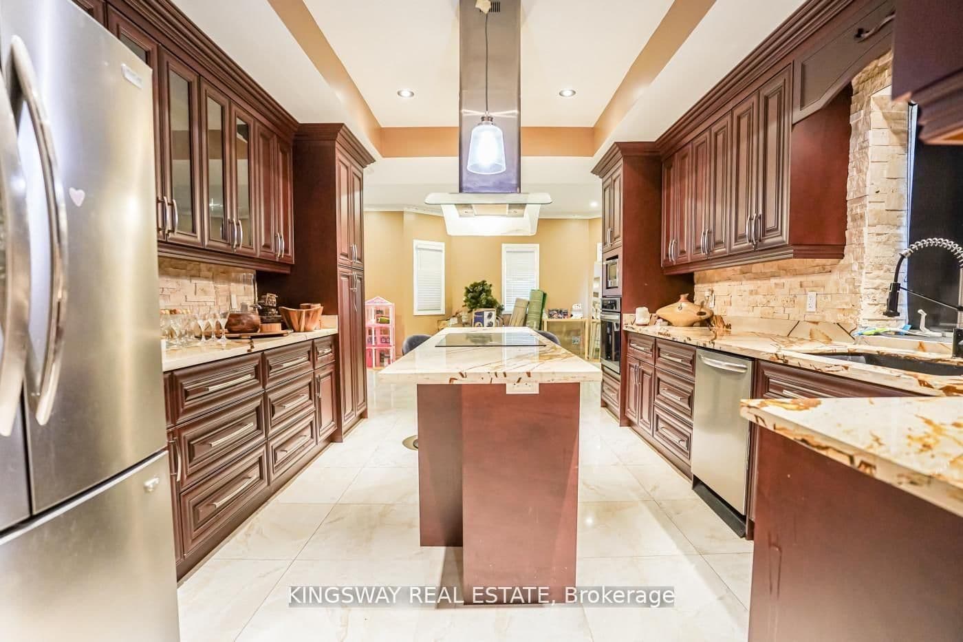 5969 RAYSHAW Crescent E thumbnail 41