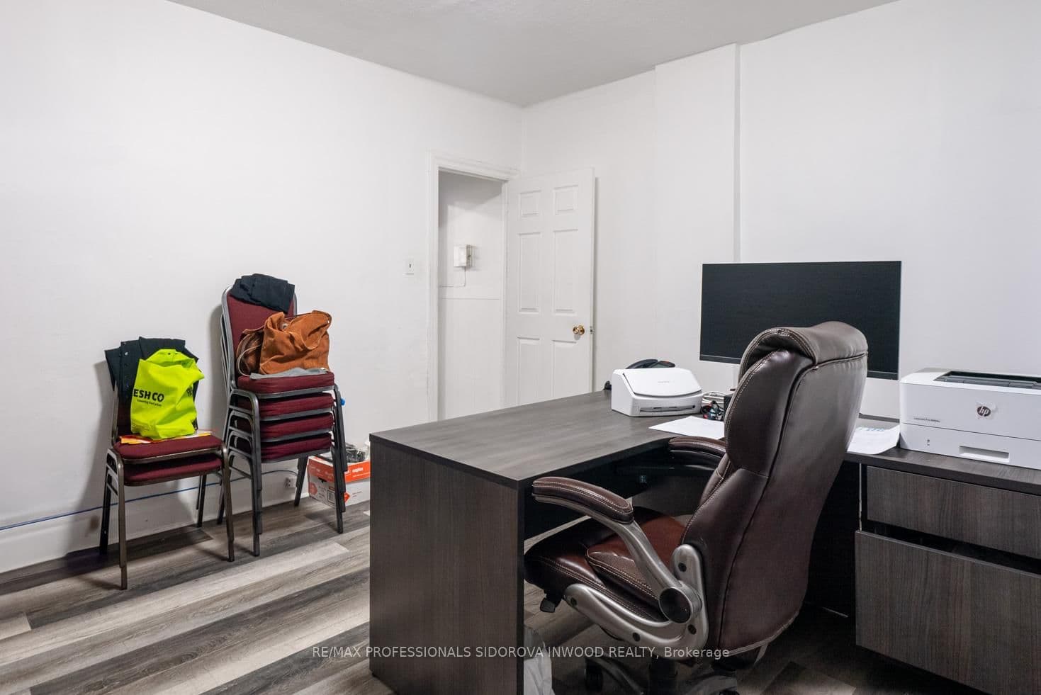 1665 Bloor Street W thumbnail 12