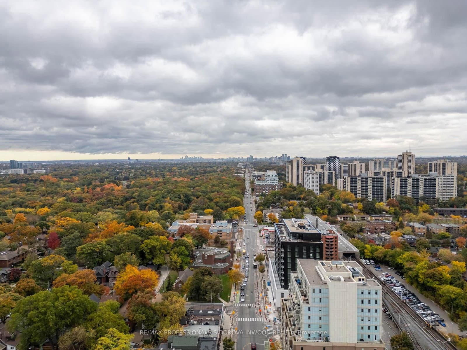 1665 Bloor Street W thumbnail 28