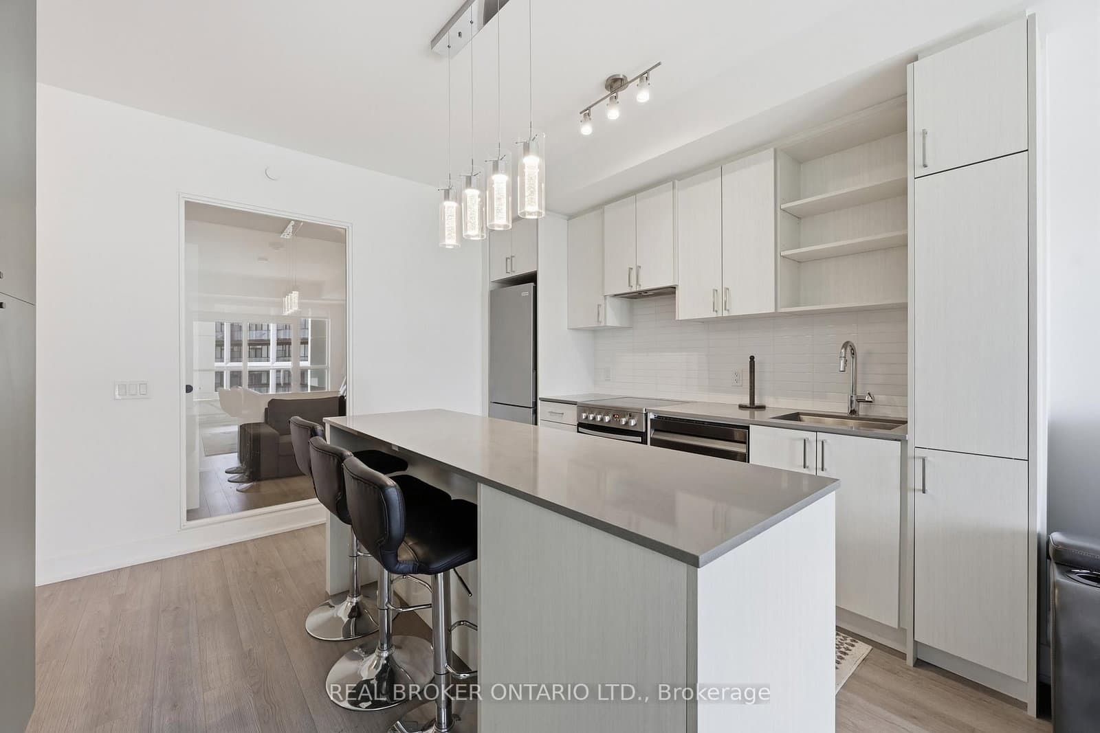 50 George Butchart Drive, Unit 608 thumbnail 29