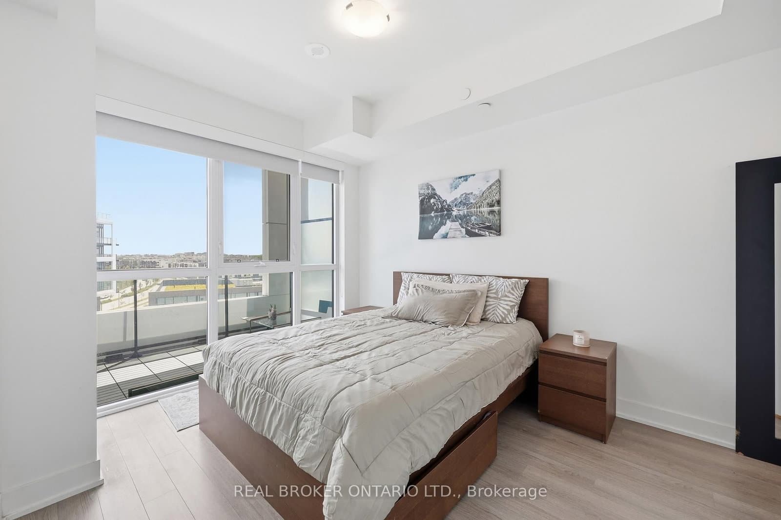 50 George Butchart Drive, Unit 608 thumbnail 30