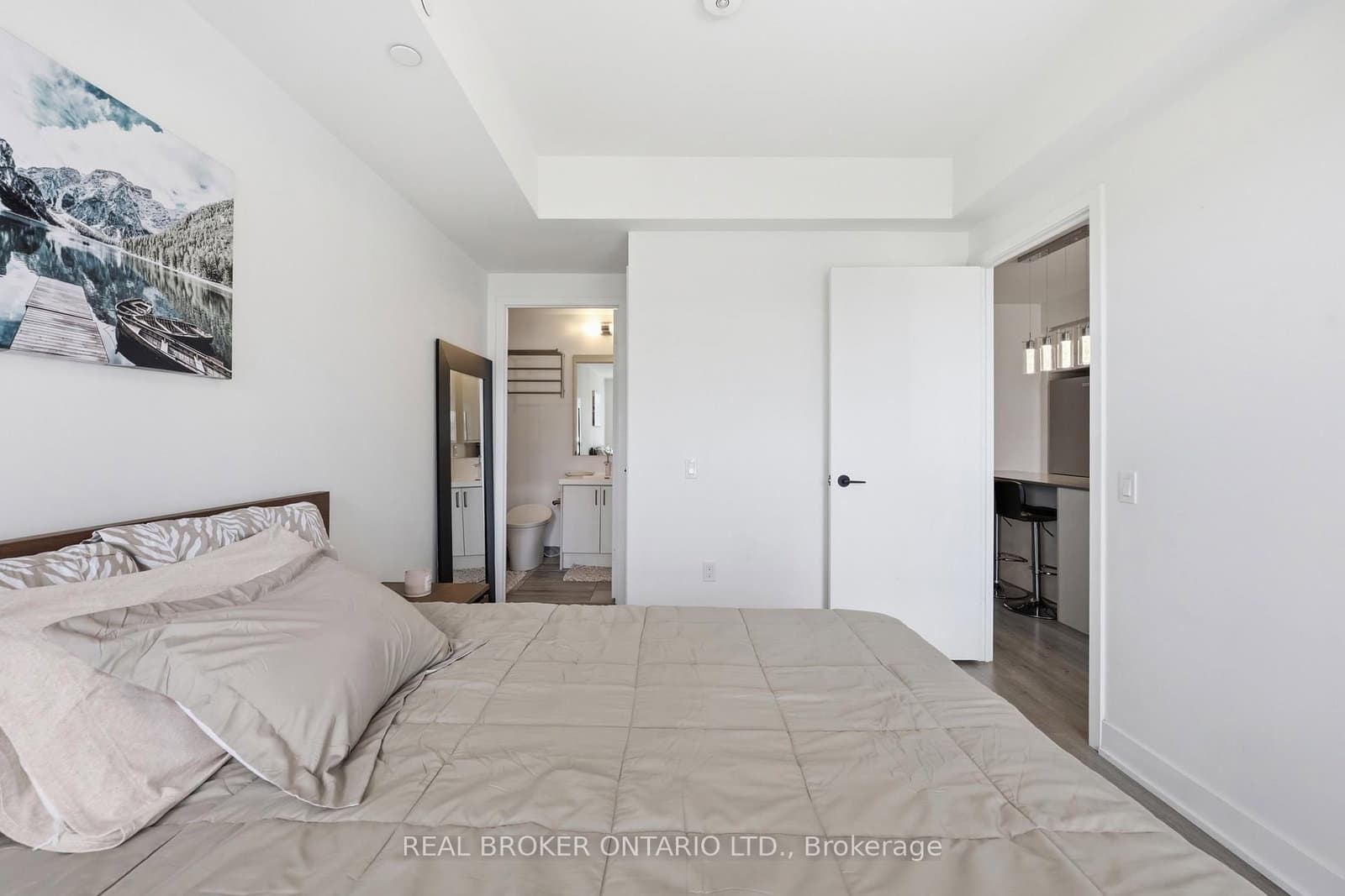 50 George Butchart Drive, Unit 608 thumbnail 31