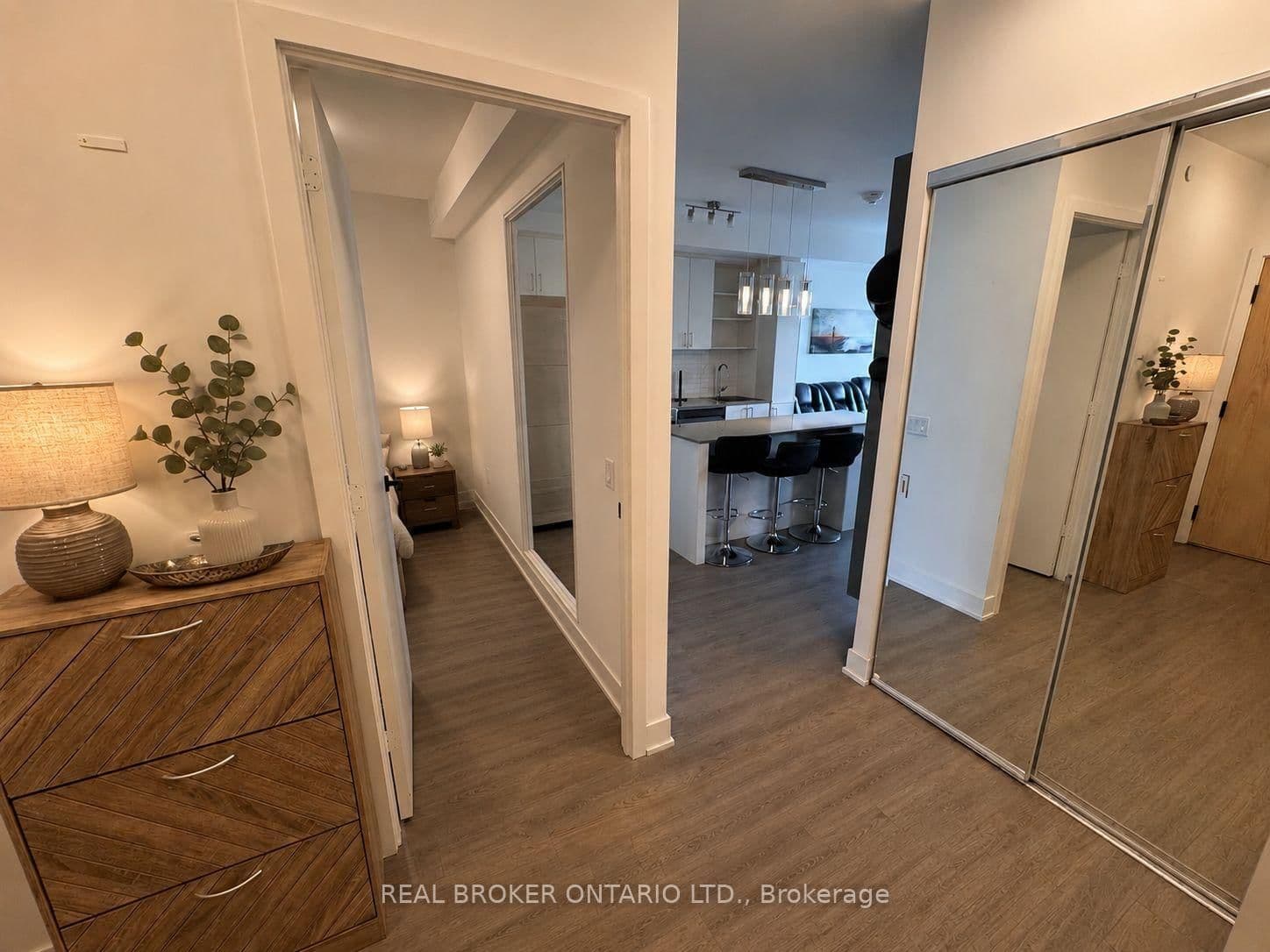50 George Butchart Drive, Unit 608 thumbnail 4