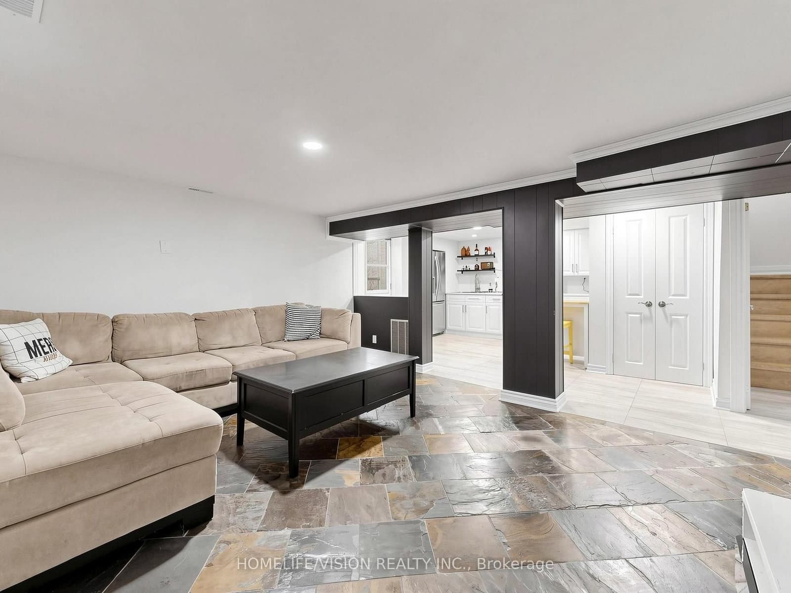 9 Lyndfield Crescent thumbnail 38