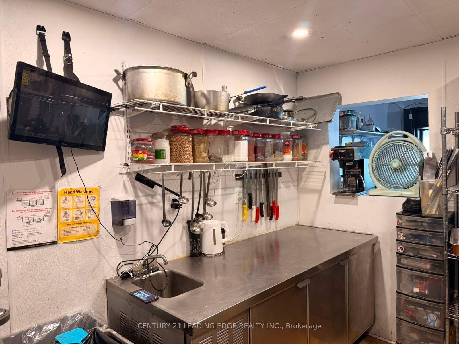 3128 Dundas Street W thumbnail 10