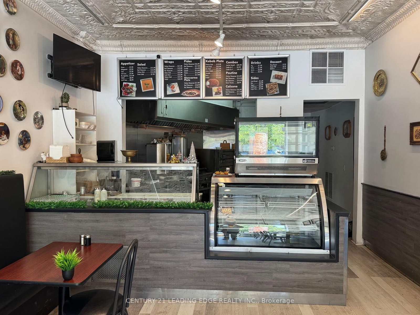 3128 Dundas Street W thumbnail 4