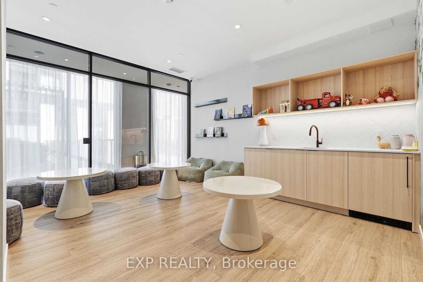 3071 Trafalgar Road, Unit 1108 thumbnail 41