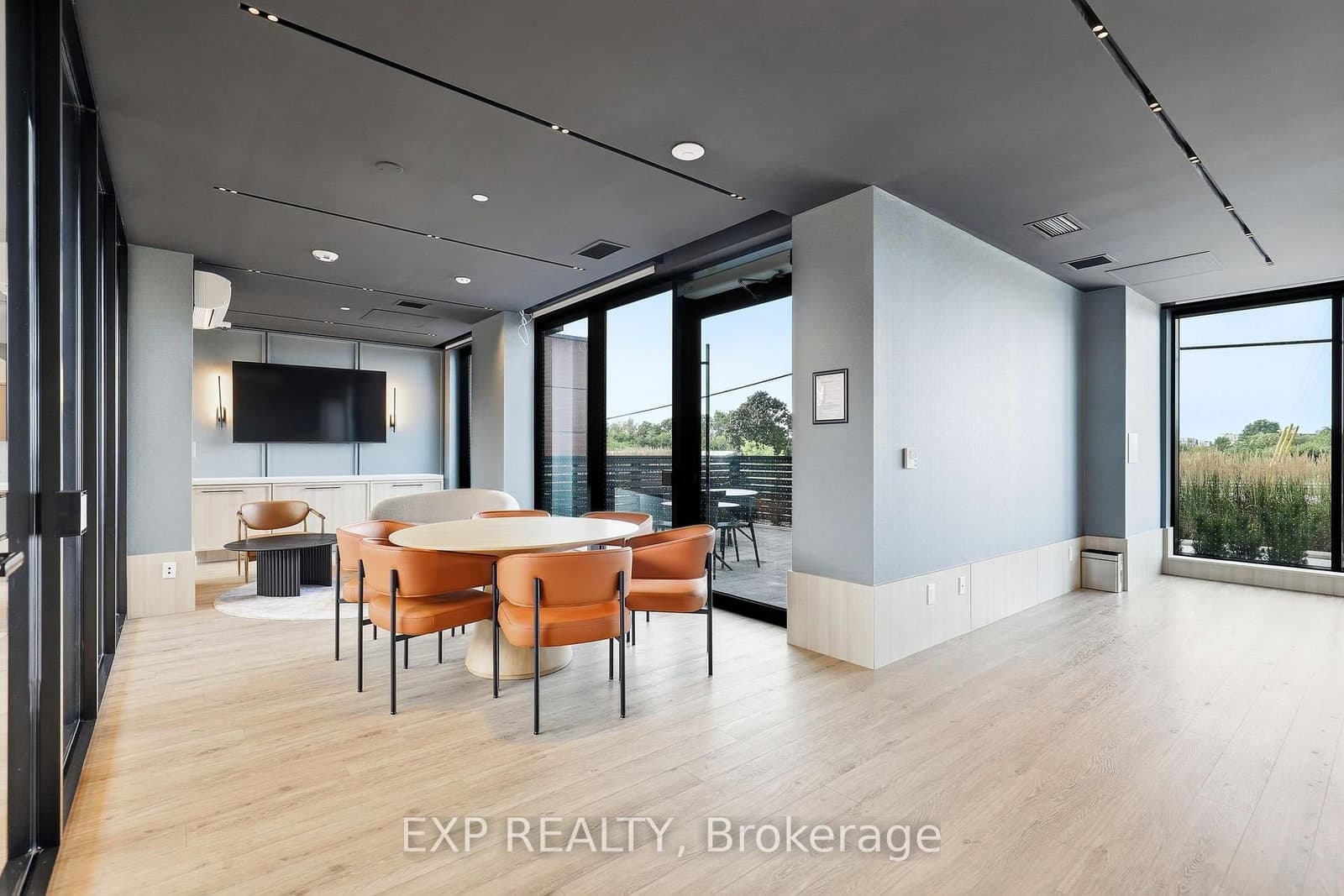 3071 Trafalgar Road, Unit 1108 thumbnail 49