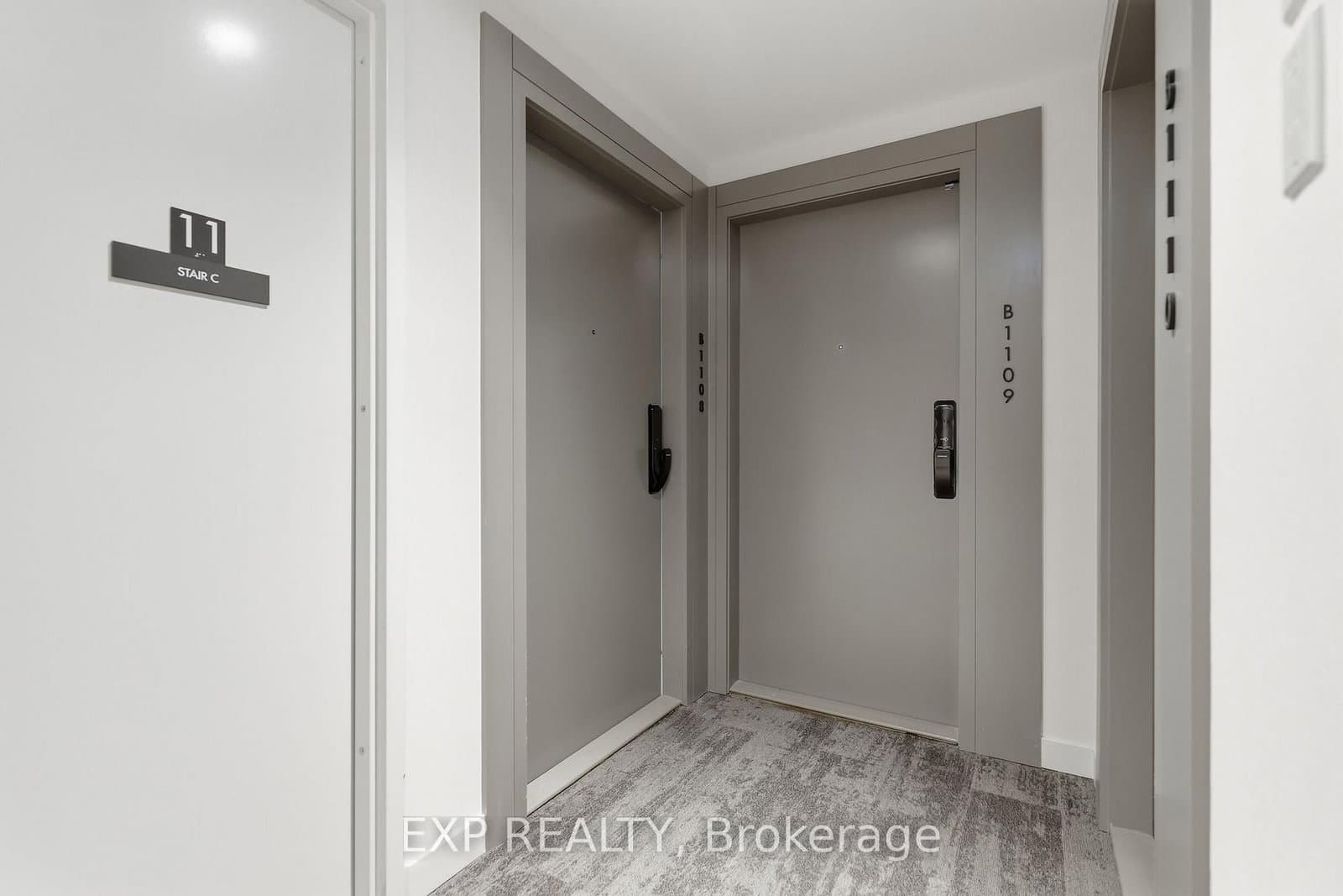 3071 Trafalgar Road, Unit 1108 thumbnail 9