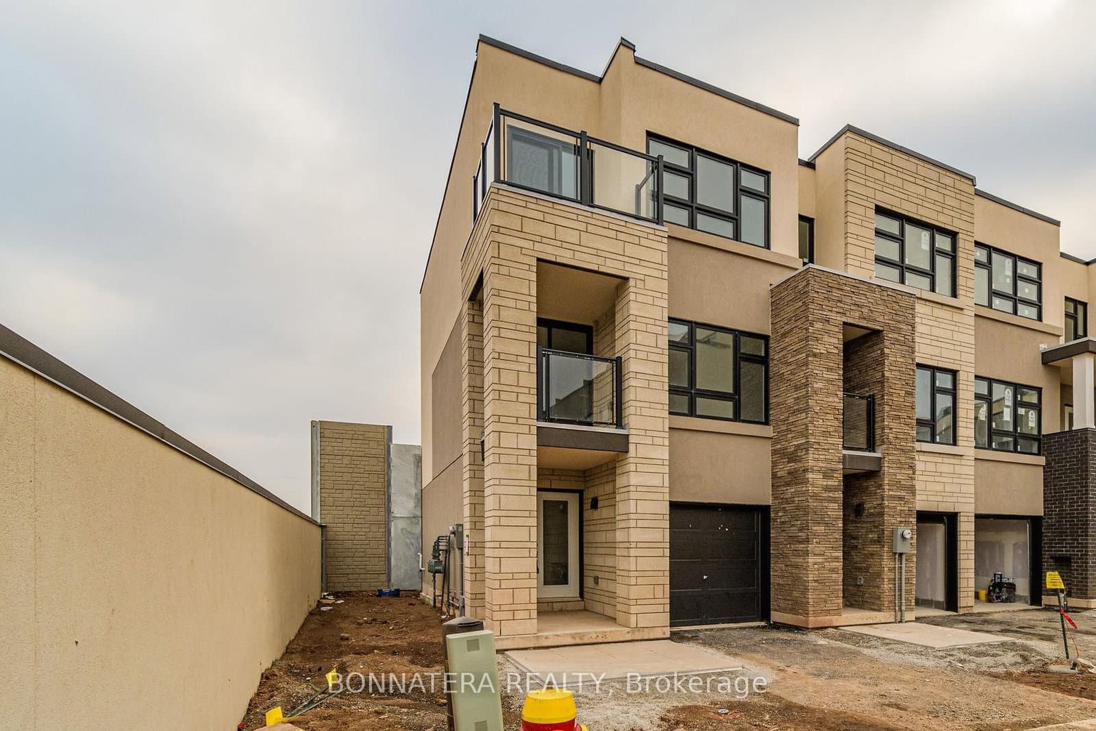 1121 Cooke Boulevard, Unit 59 thumbnail 3