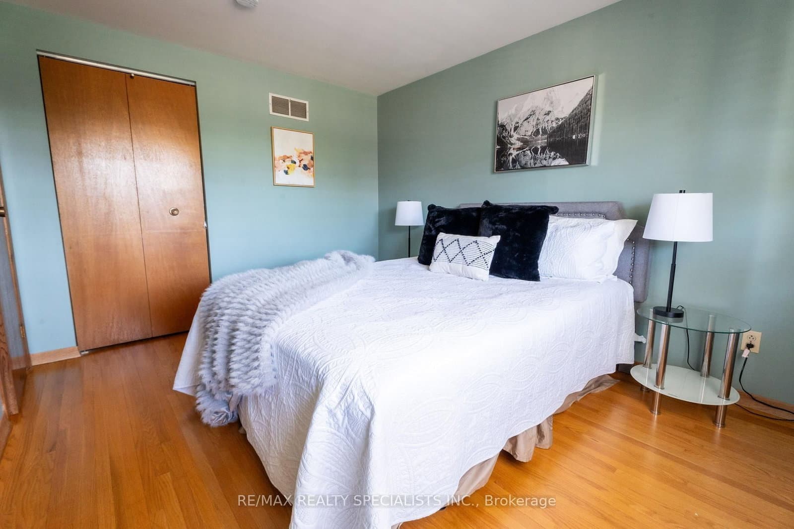 8 River View Drive thumbnail 31