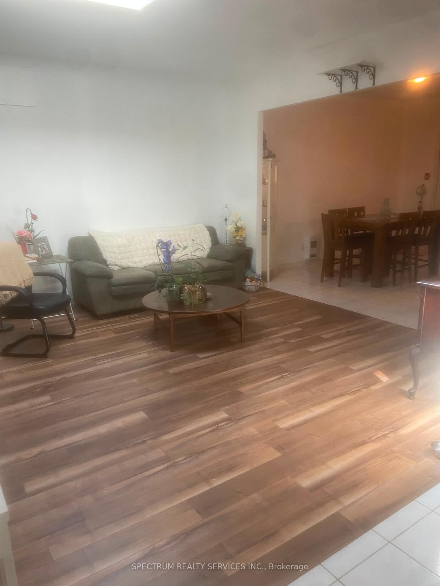 3126 Dundas Street W, Unit Rear Main Floor Loft thumbnail 9