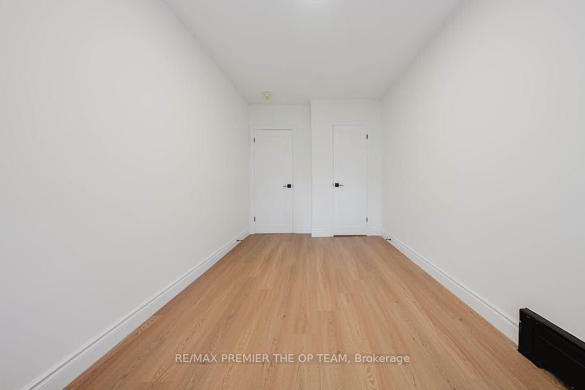 299 Quebec Avenue, Unit 3 thumbnail 17