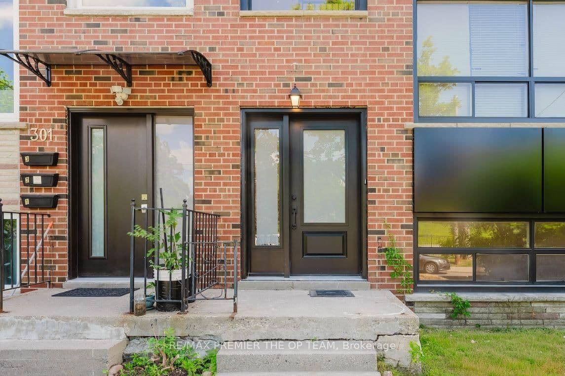 299 Quebec Avenue, Unit 3 thumbnail 4