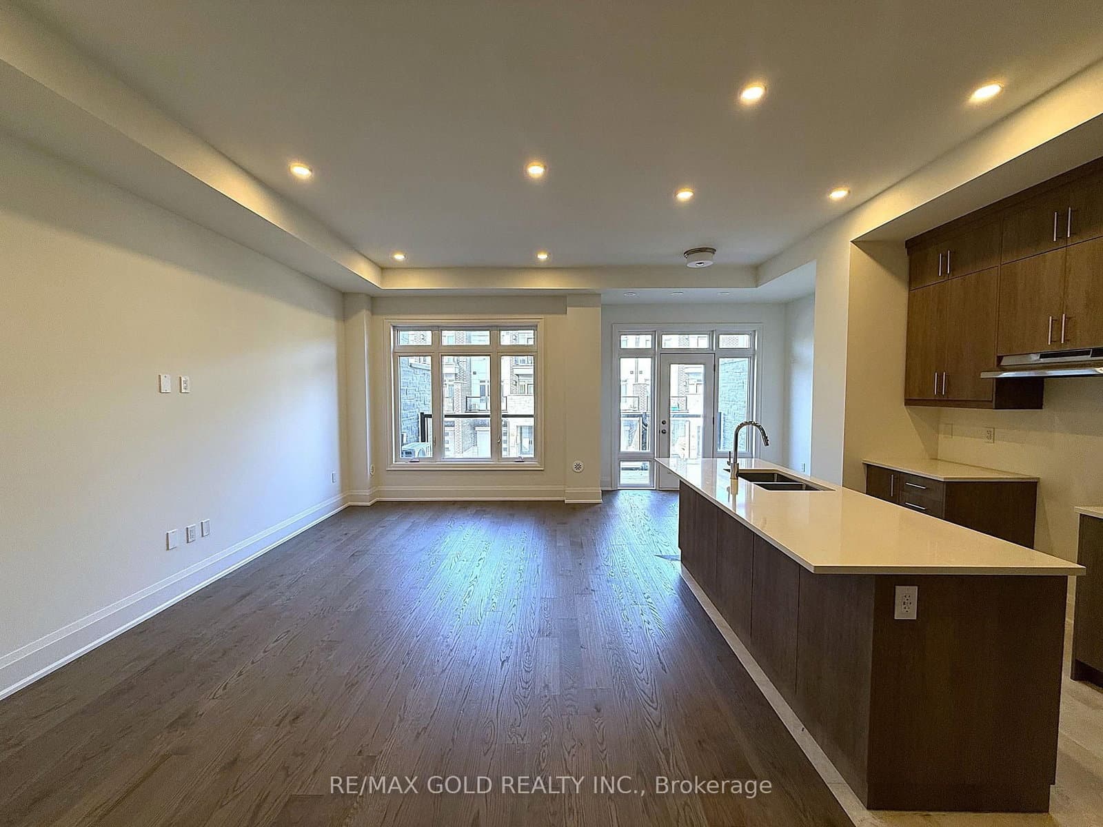 3314 Azam Way thumbnail 3