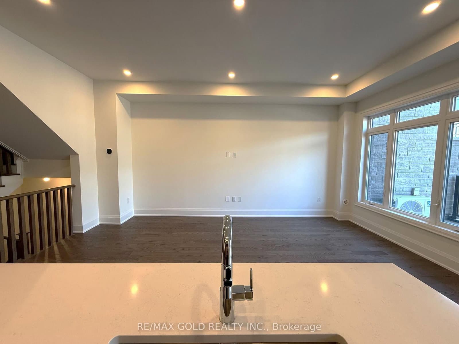 3314 Azam Way thumbnail 5