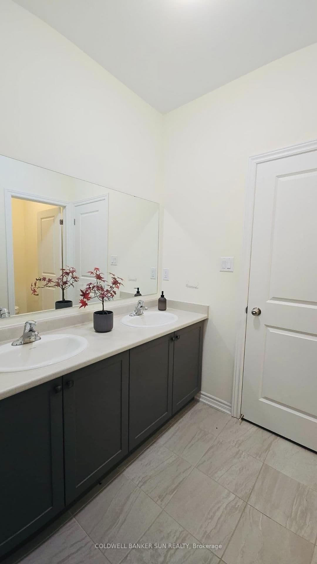 36 Bavenden Crescent thumbnail 29