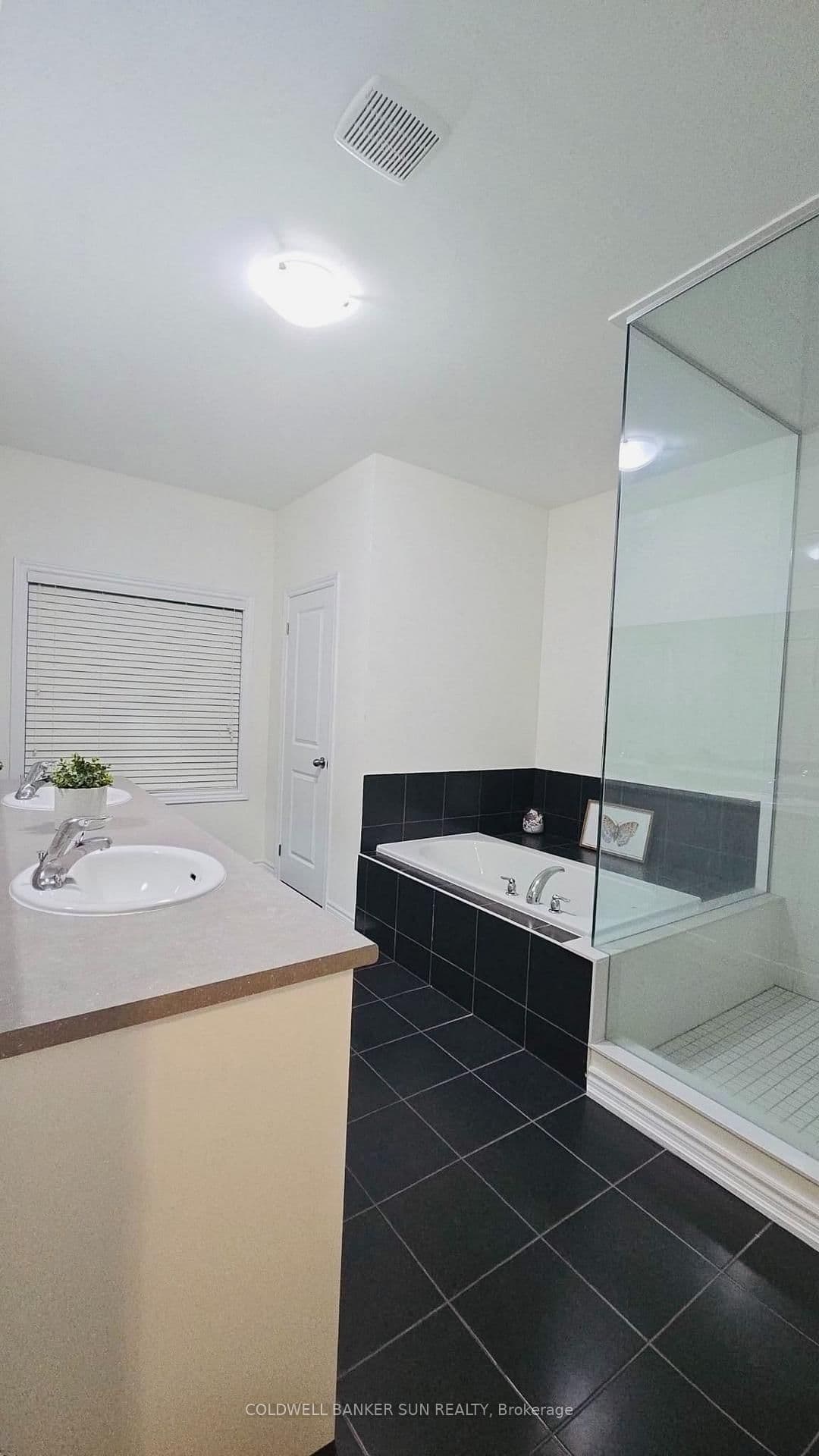 36 Bavenden Crescent thumbnail 32
