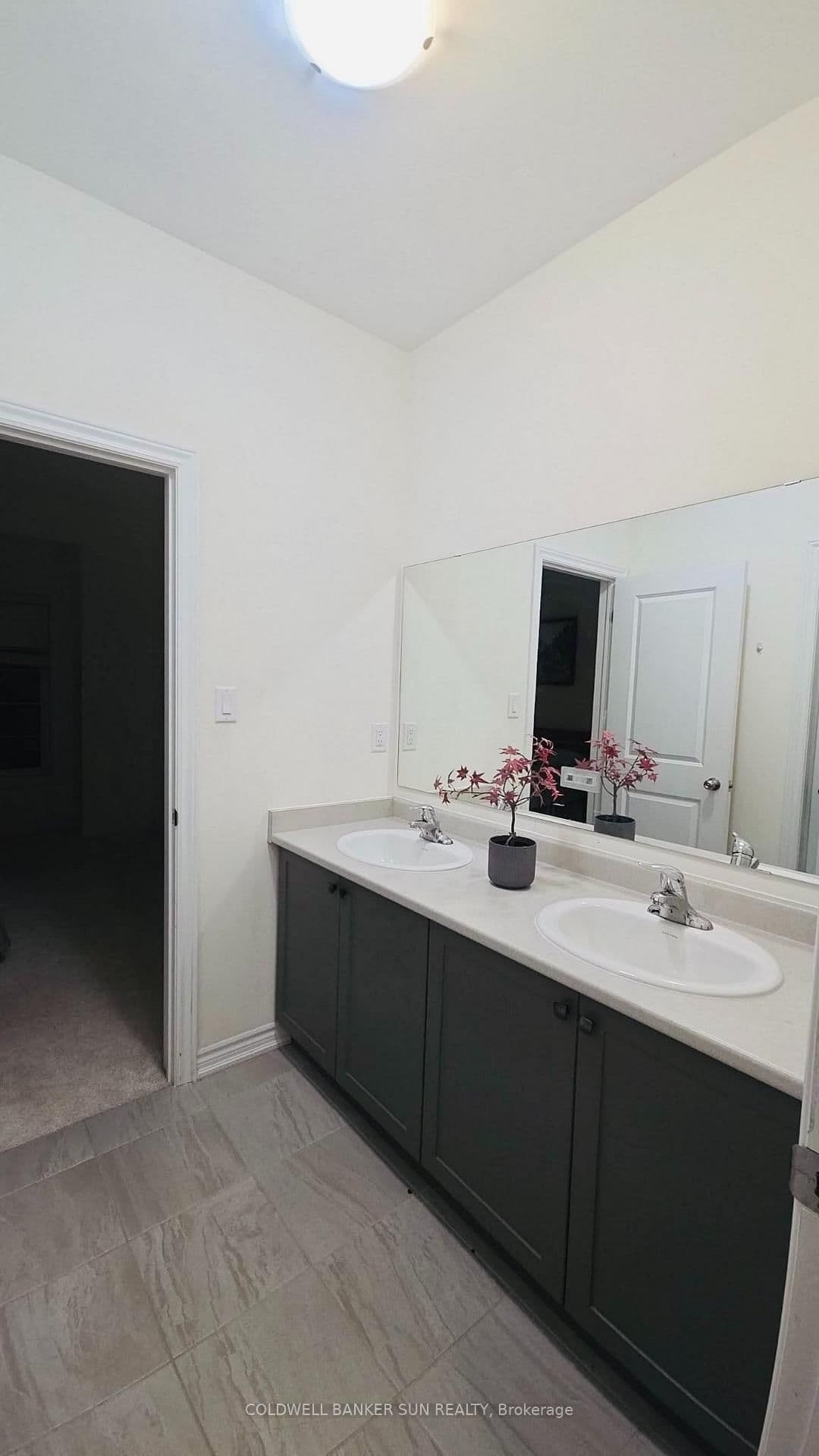 36 Bavenden Crescent thumbnail 34