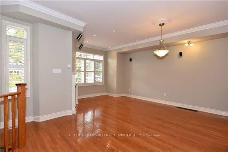 967 Kipling Avenue thumbnail 4