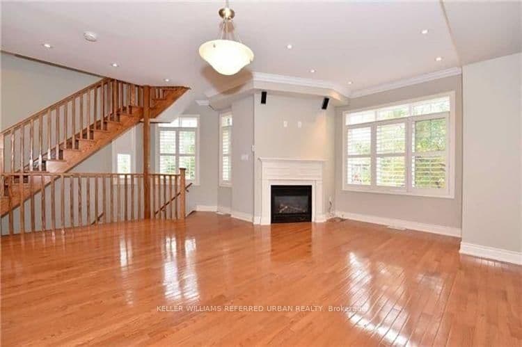 967 Kipling Avenue thumbnail 5