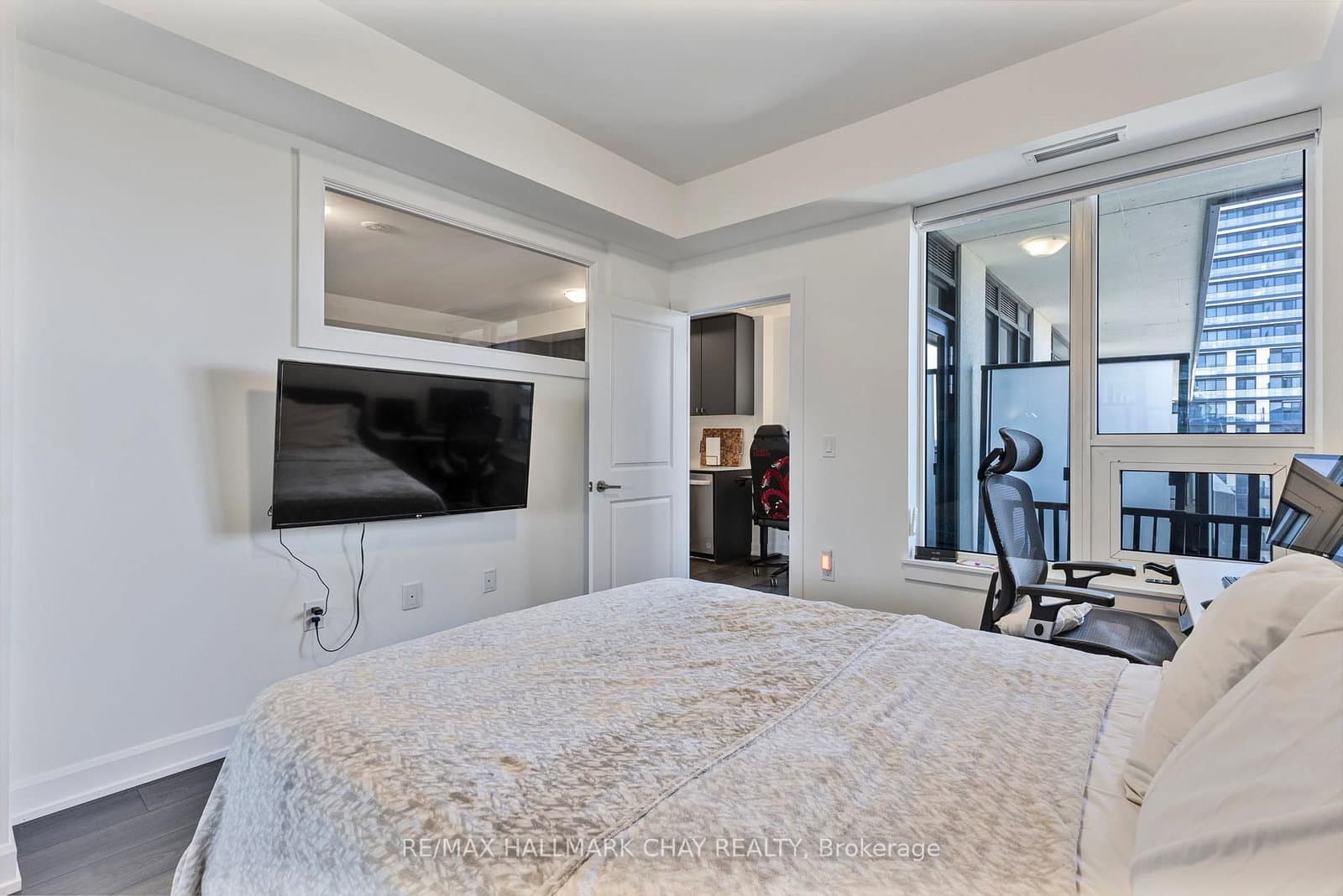 3200 William Coltson Avenue, Unit 901 thumbnail 10