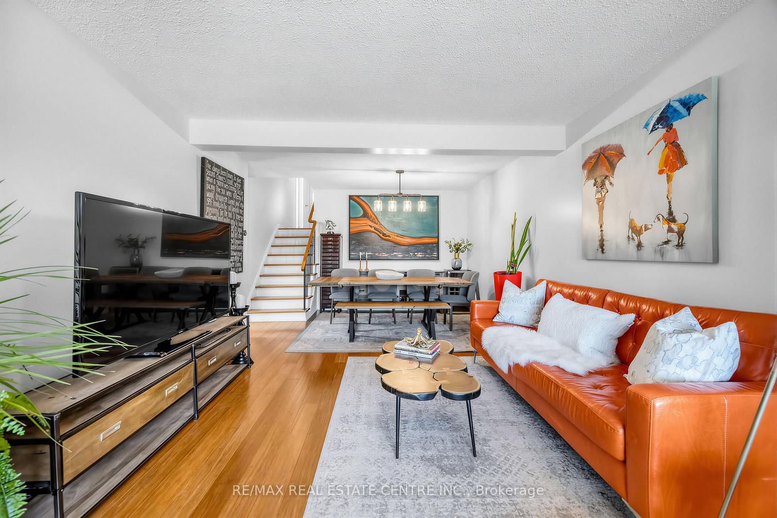 6348 Atherly Crescent - Image 1