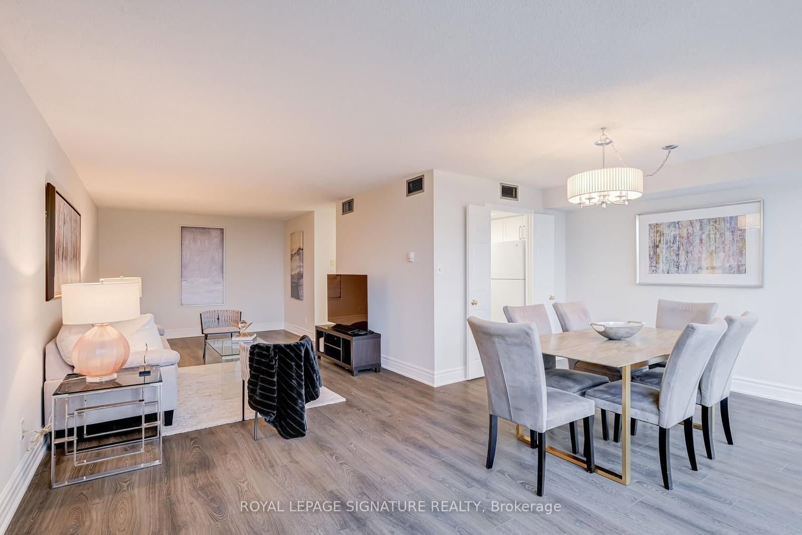 880 Dundas Street W, Unit 405 thumbnail 12