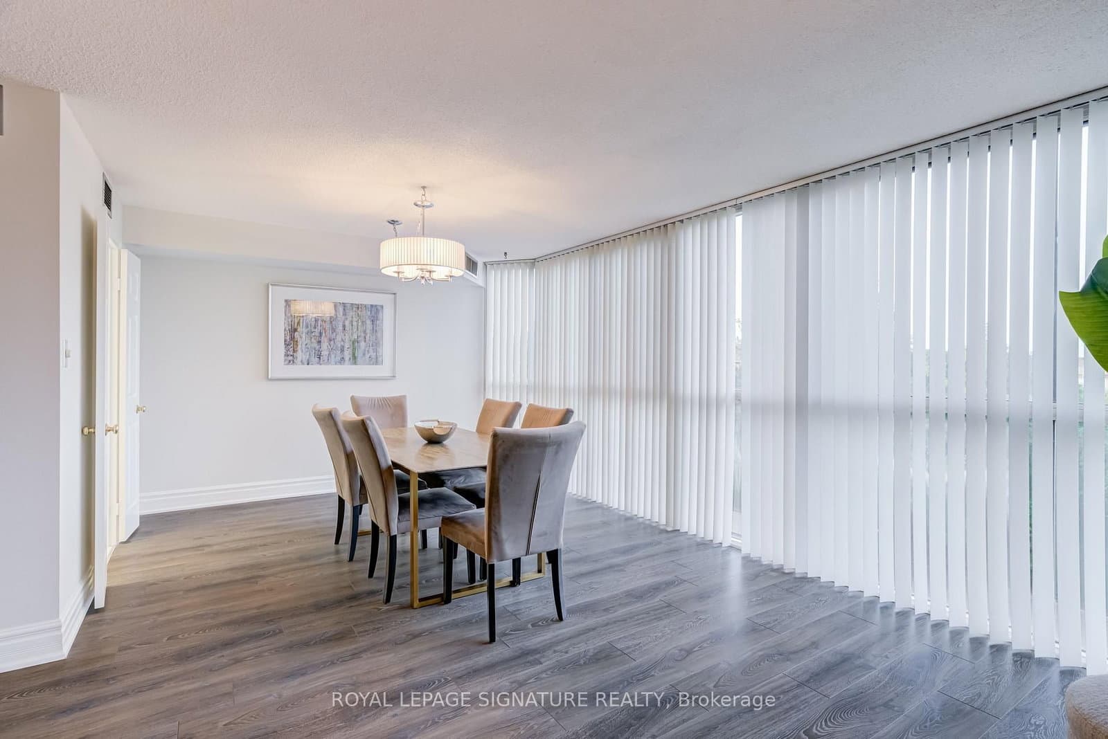 880 Dundas Street W, Unit 405 thumbnail 22