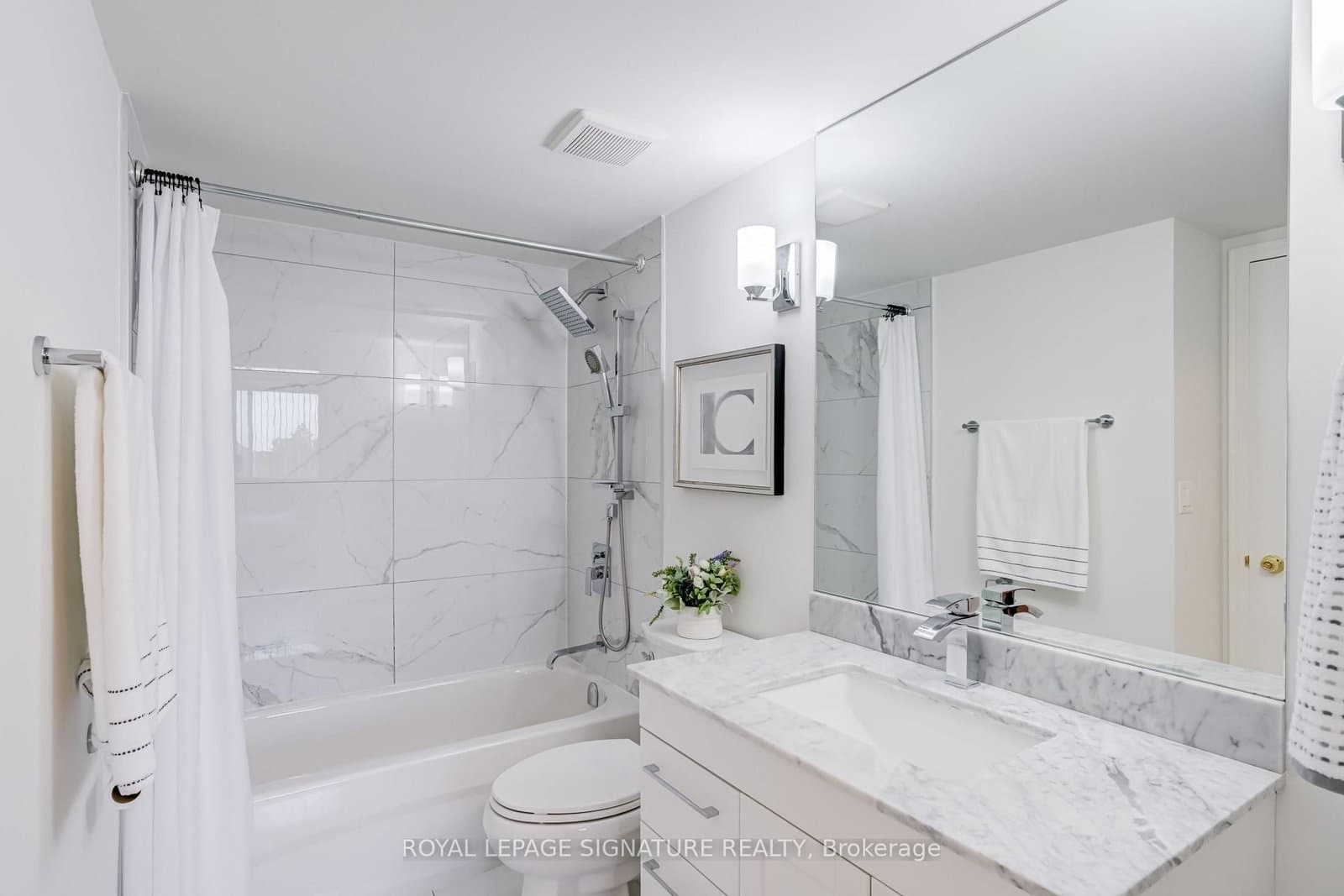 880 Dundas Street W, Unit 405 thumbnail 34