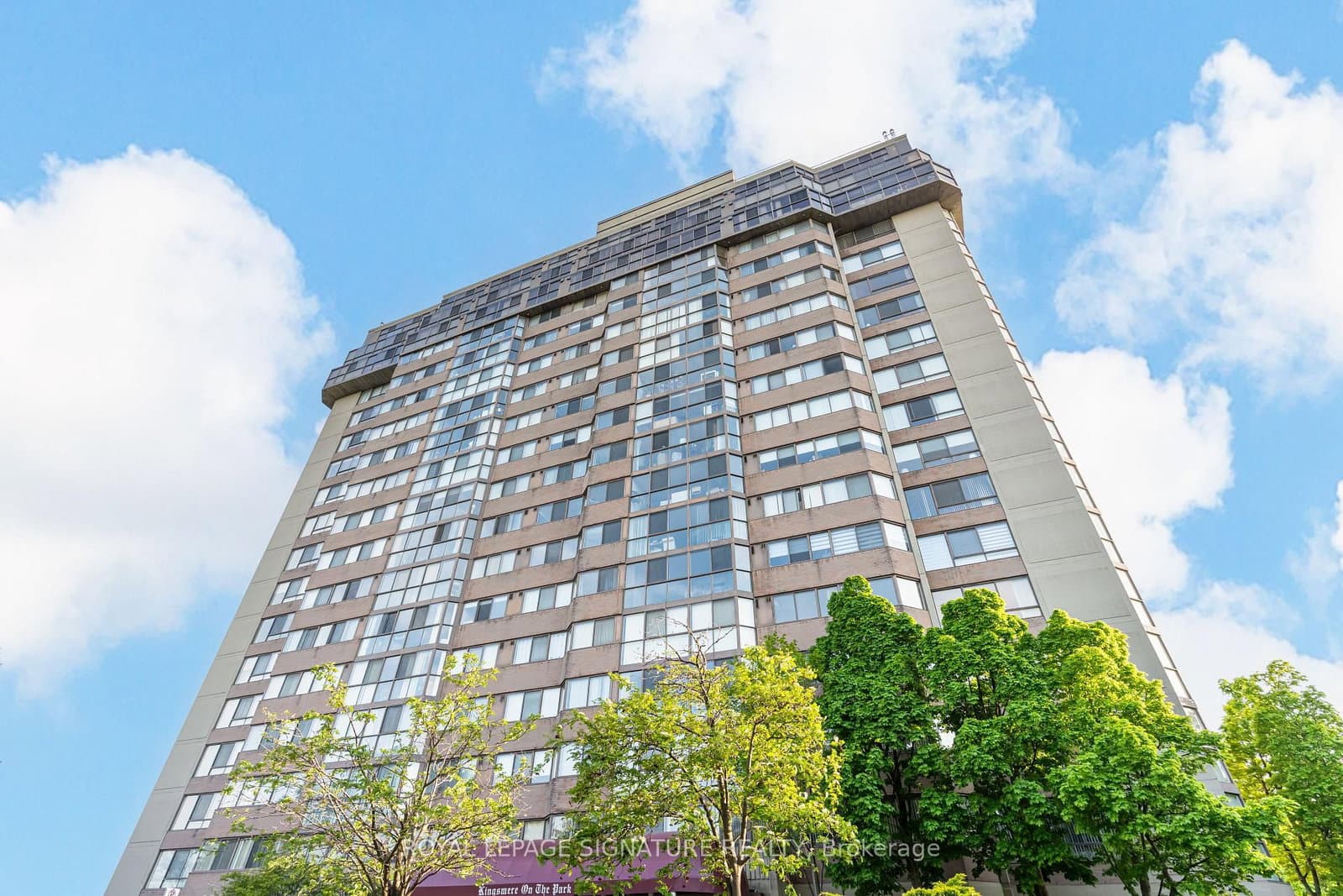 880 Dundas Street W, Unit 405 thumbnail 37