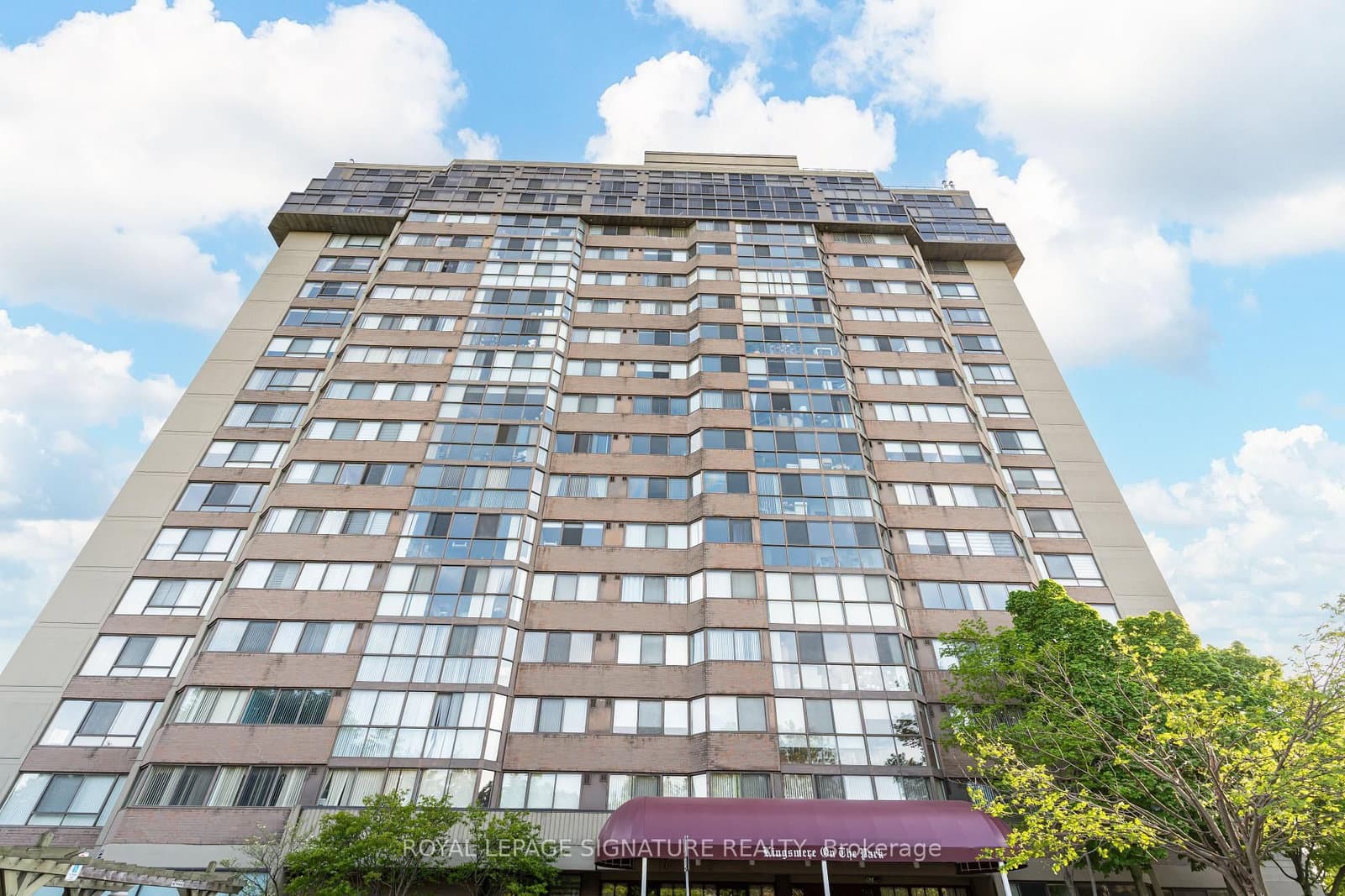 880 Dundas Street W, Unit 405 thumbnail 39