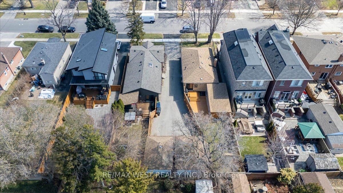 204 & 200 Delta Street thumbnail 4