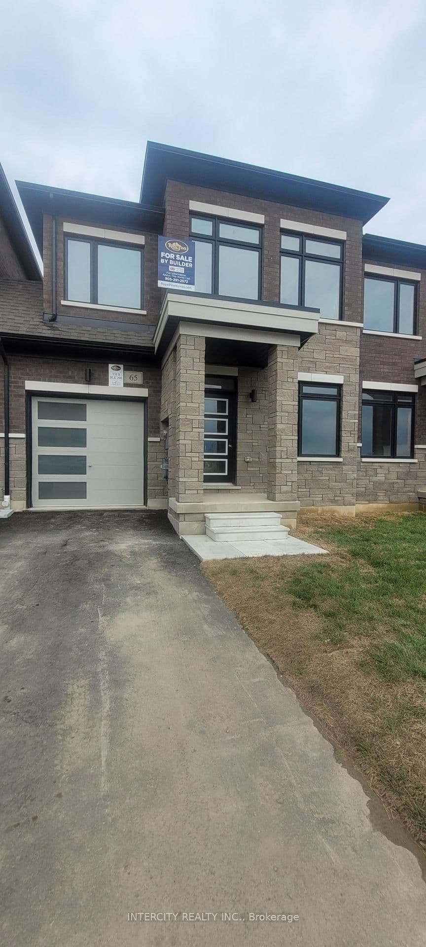 65 Tapscott Crescent thumbnail 3