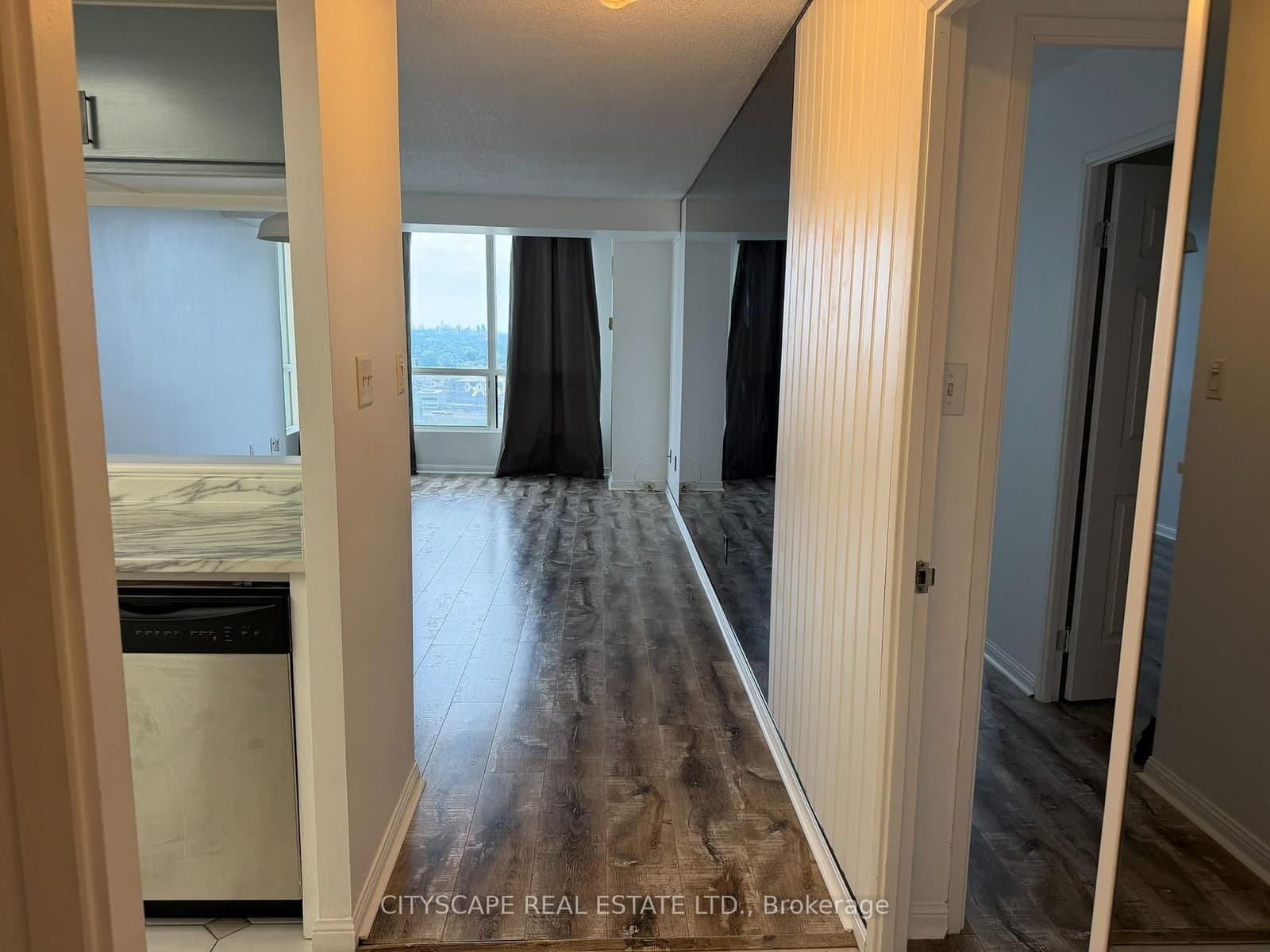 101 Subway Crescent, Unit 1906 thumbnail 18