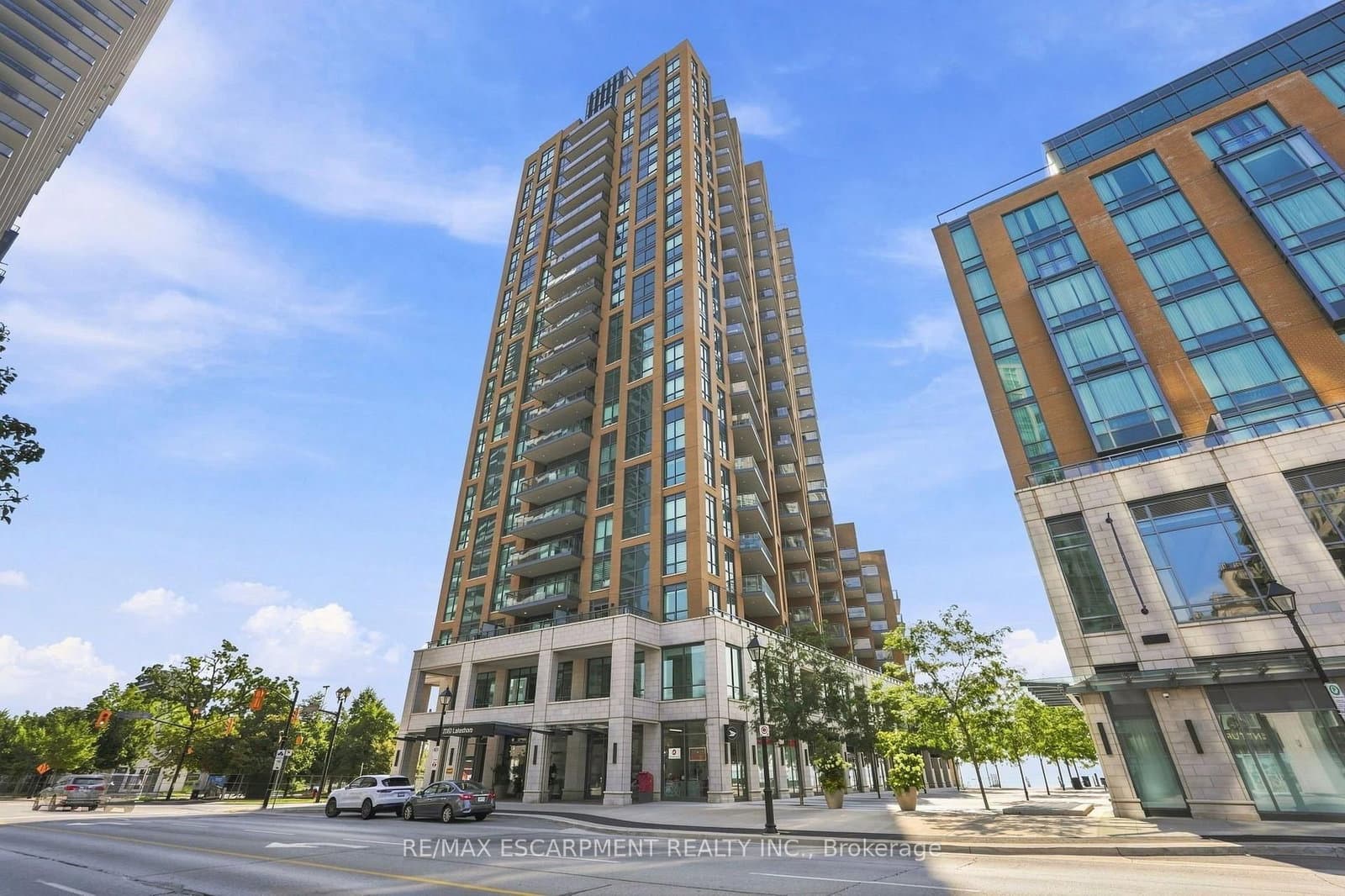 2060 Lakeshore Road, Unit 310 thumbnail 2
