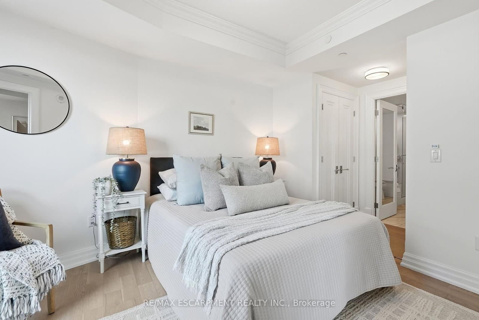 2060 Lakeshore Road, Unit 310 thumbnail 22
