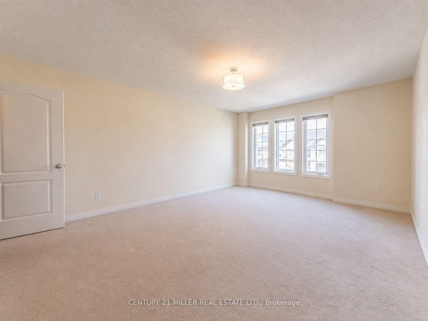1290 Craigleith Road thumbnail 6