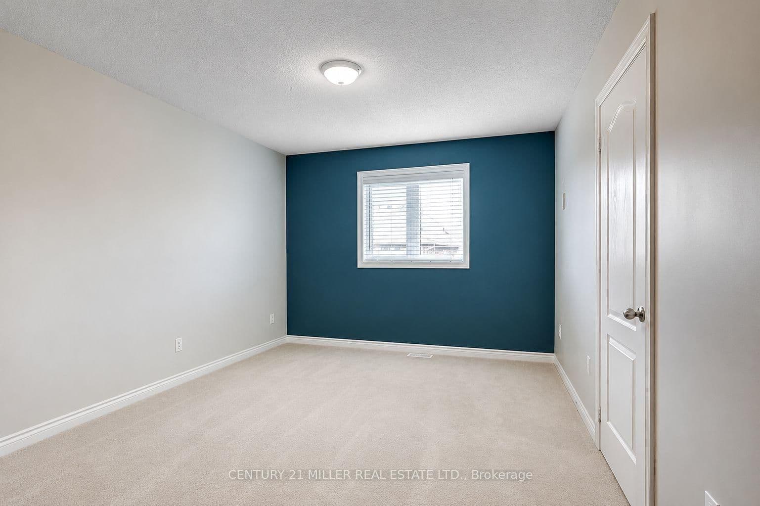 1290 Craigleith Road thumbnail 8